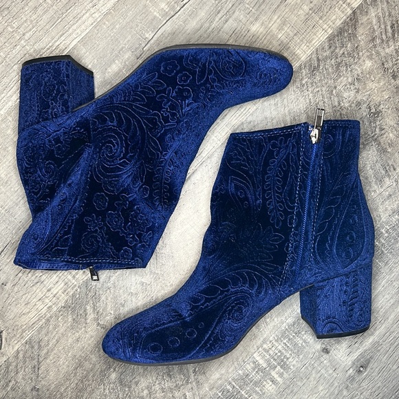Zigi Soho Shoes - Royal Blue Paisley Print Velvet High Heel Booties